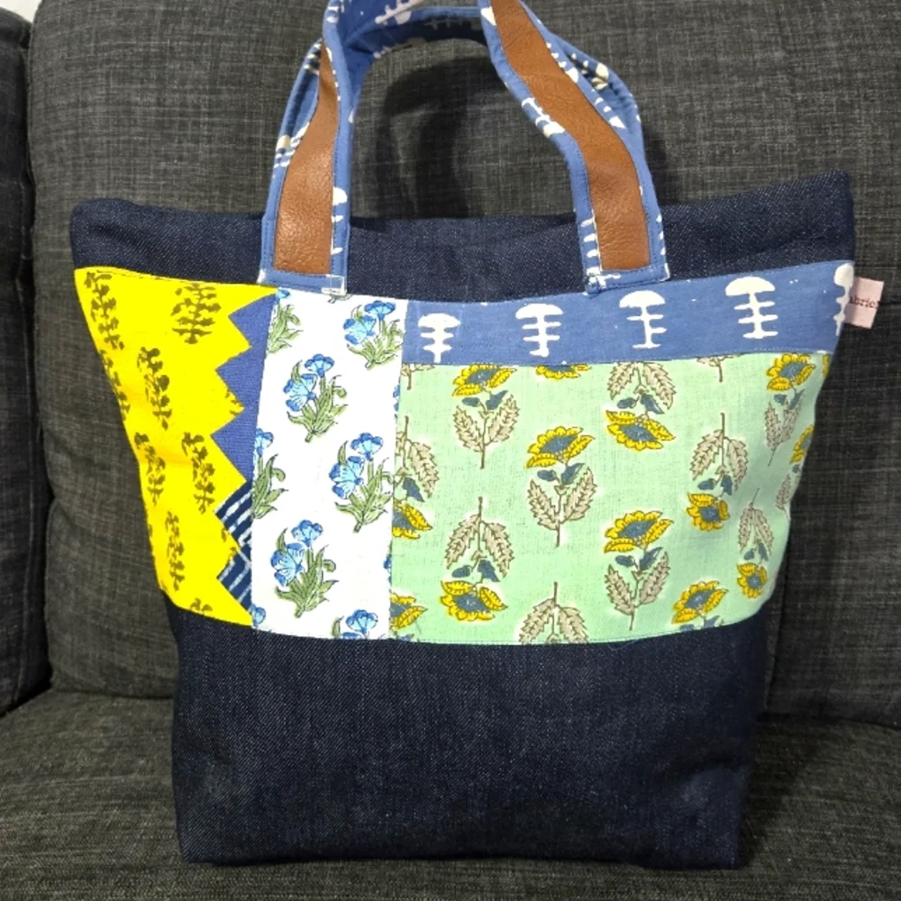 Ethnic patchwork tote - Picture 1 of 3